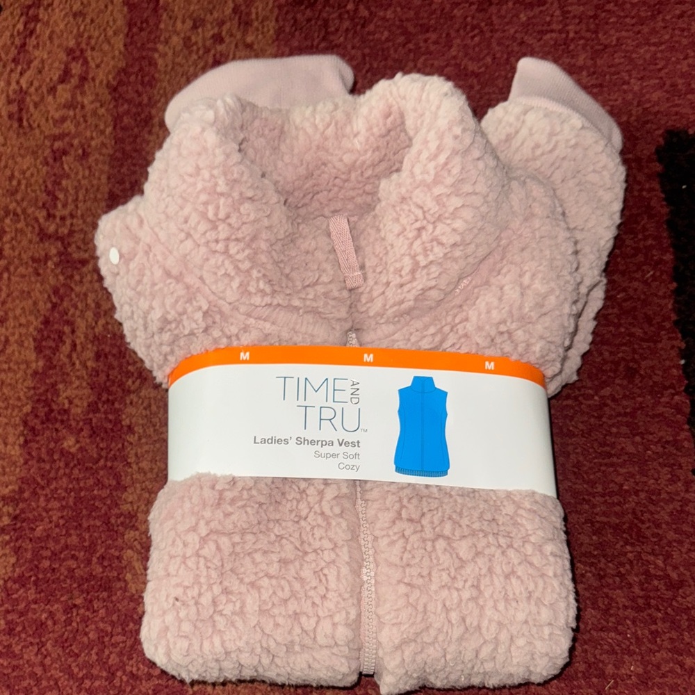 NEW Women’s Time and Tru Sherpa Vest